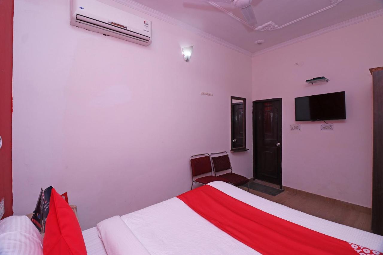 Отель Oyo 27750 Bhagwati Residency Mirzapur Экстерьер фото