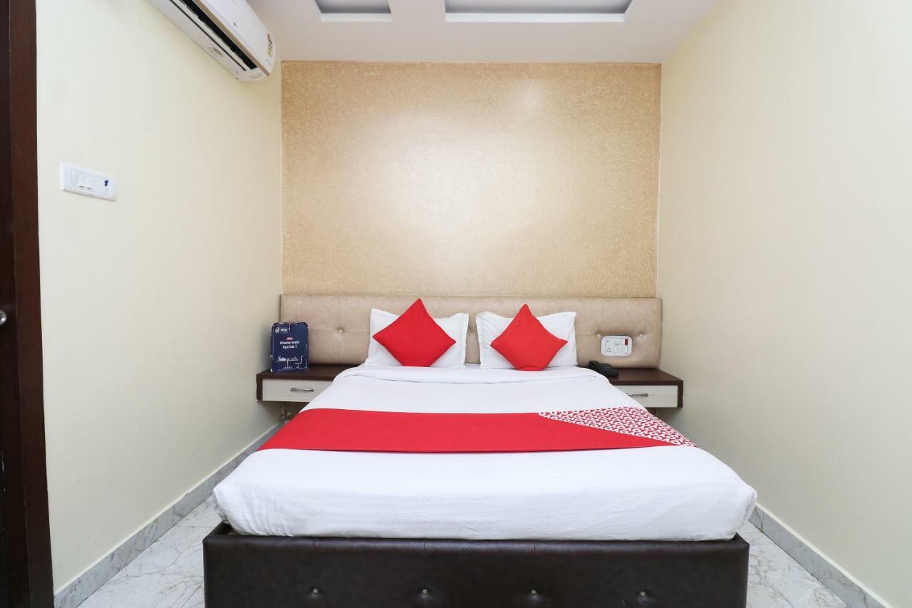 Отель Oyo 27750 Bhagwati Residency Mirzapur Экстерьер фото